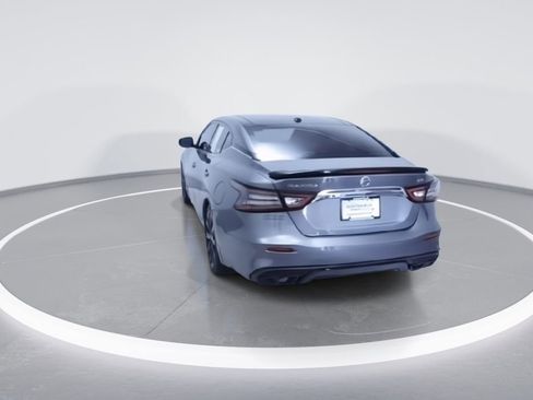 Used 2020 Nissan Maxima SR w/ Sport Mat Group FWD image 6