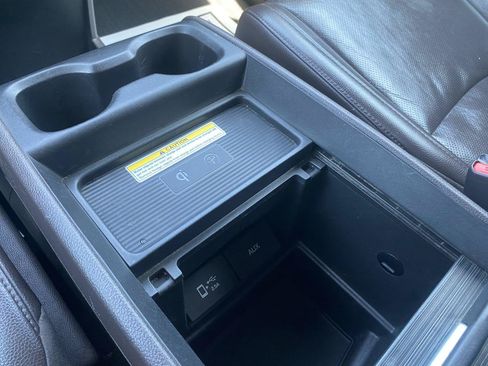 Used 2018 Honda Odyssey Elite image 40
