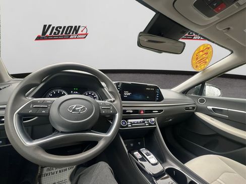 Used 2023 Hyundai Sonata SEL w/ Preferred Accessory Package image 17