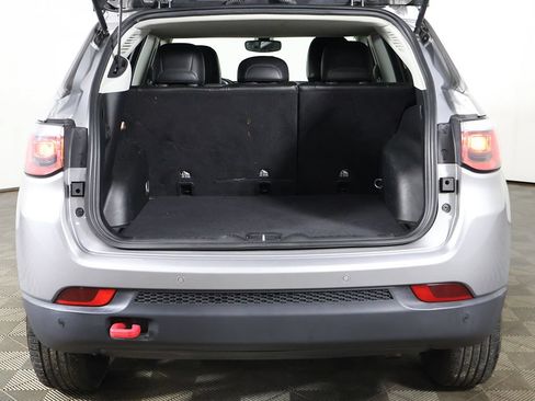 Used 2019 Jeep Compass Trailhawk w/ Cold Weather Group AWD/4WD image 19