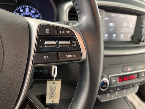 Used 2020 Kia Sorento LX w/ LX I4 Convenience Package image 17