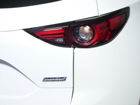 Used 2017 MAZDA CX-5 Grand Touring w/ Premium Package image 17