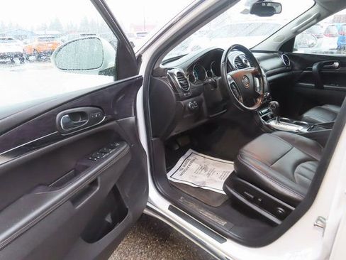 Used 2017 Buick Enclave Leather image 17