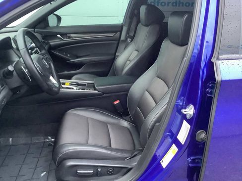 Used 2022 Honda Accord Sport image 11