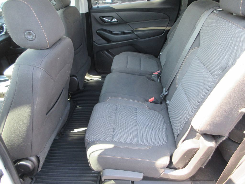 Certified 2019 Chevrolet Traverse LS FWD image 13