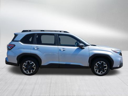 Certified 2025 Subaru Forester Premium w/ Convenience Package #1 AWD/4WD image 8
