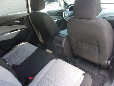 Used 2023 Chevrolet Equinox LT AWD/4WD image 14