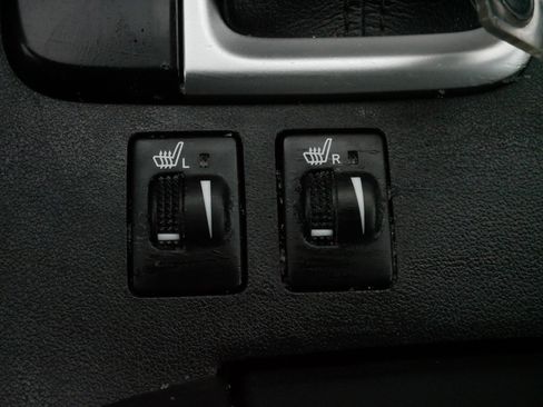 Used 2018 Toyota Highlander XLE image 28