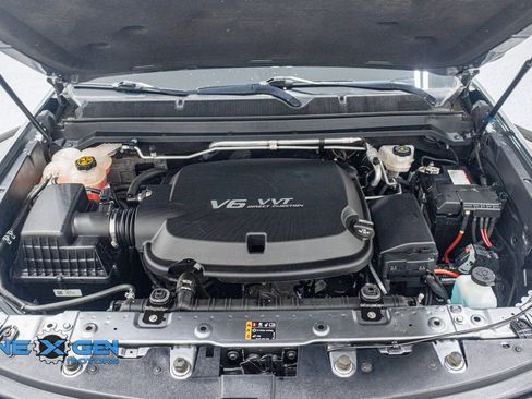 Used 2021 Chevrolet Colorado LT w/ Safety Package image 46