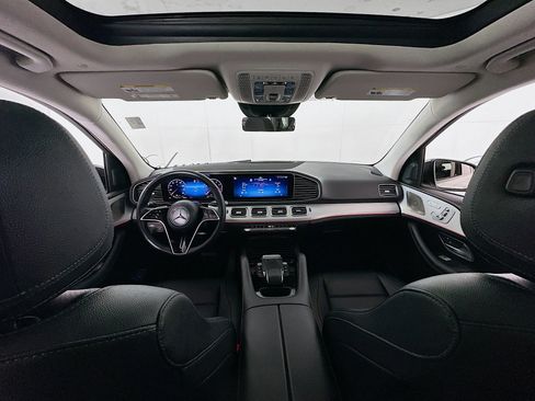 Used 2024 Mercedes-Benz GLE 350 4MATIC w/ AMG Line Exterior image 19