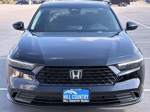 Used 2025 Honda Accord LX image 9