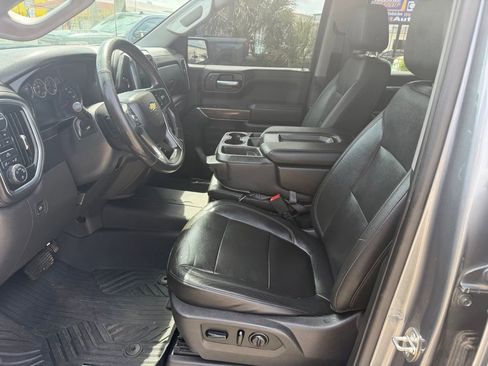 Used 2020 Chevrolet Silverado 1500 LT w/ Texas Edition AWD/4WD image 11