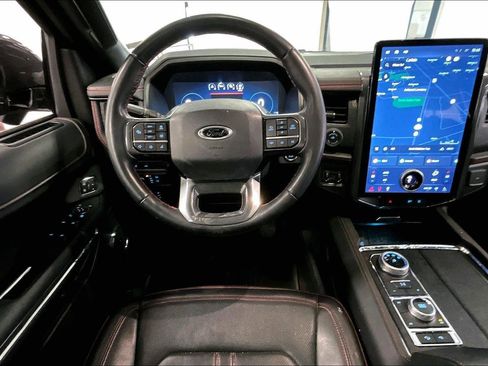 Certified 2022 Ford Expedition Max Limited image 5