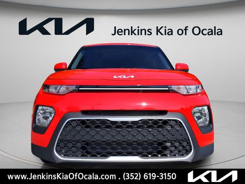 Certified 2022 Kia Soul LX FWD image 8