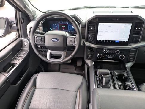 Used 2025 Ford F150 Lariat AWD/4WD image 16