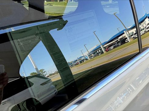 New 2026 Chrysler Pacifica Select image 19