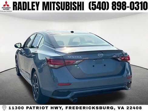 Used 2025 Nissan Sentra SR w/ SR Premium Package FWD image 17