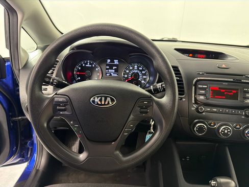 Used 2017 Kia Forte LX FWD image 14