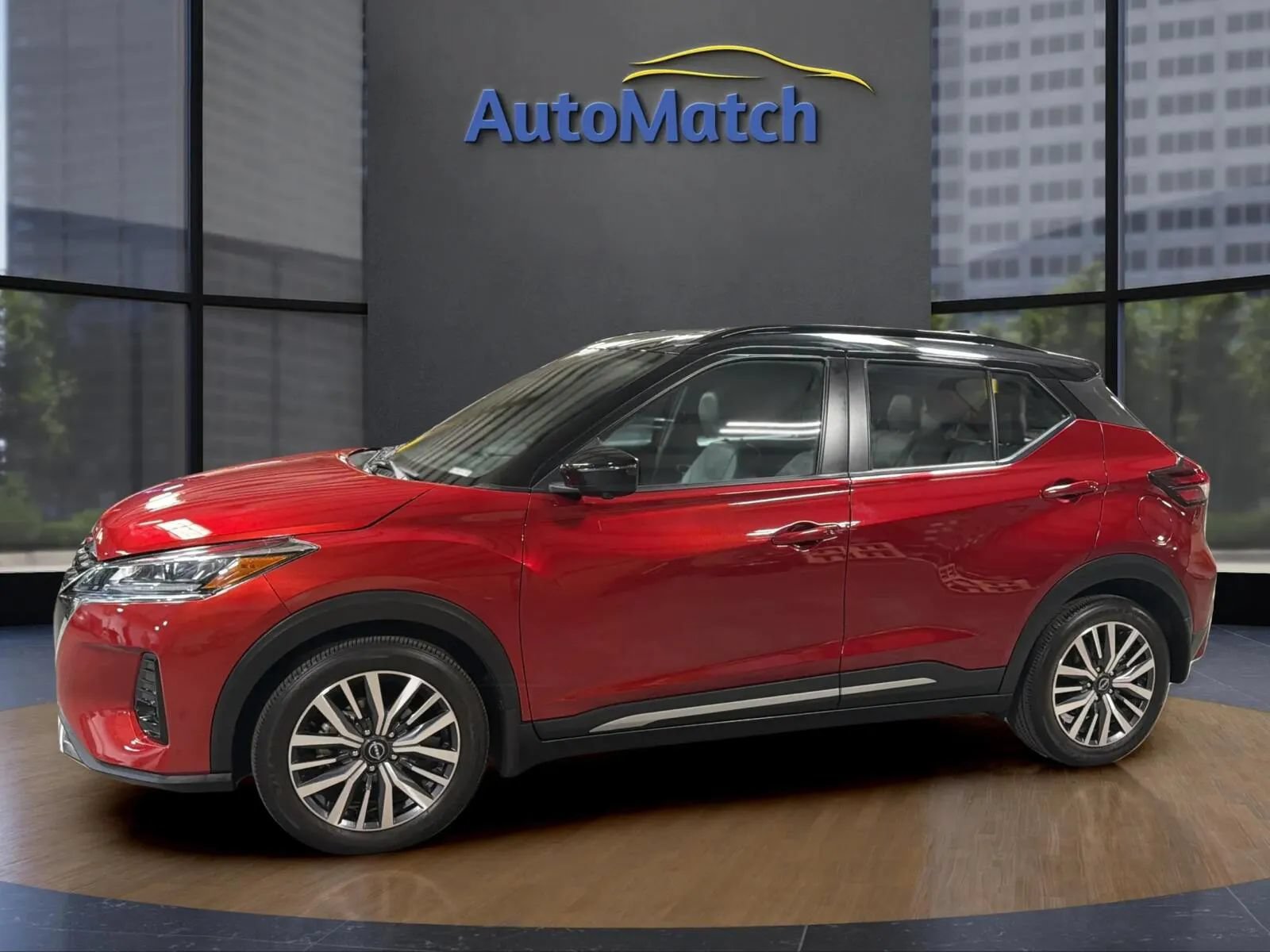 Used 2023 Nissan Kicks SR w/ SR Premium Package FWD image 6