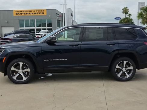 New 2026 Jeep Grand Cherokee L Limited RWD image 5