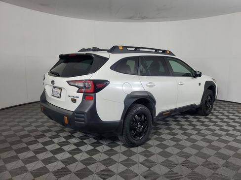 Used 2022 Subaru Outback Wilderness image 4