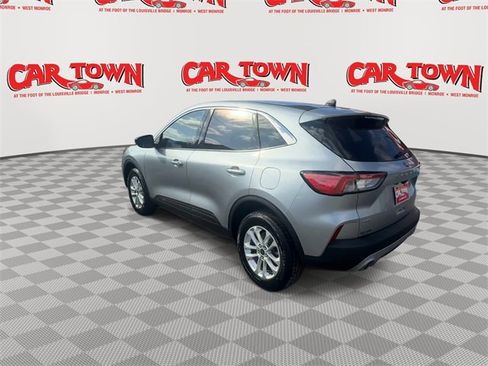 Used 2022 Ford Escape SE w/ Convenience Package image 6