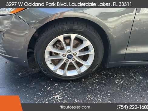 Used 2020 Ford Fusion SE image 16