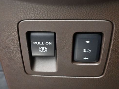 Used 2018 Ford F150 King Ranch w/ Equipment Group 601A Luxury image 17