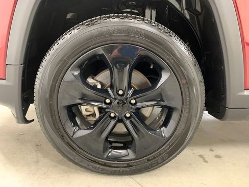 Used 2021 Jeep Compass Latitude AWD/4WD image 19