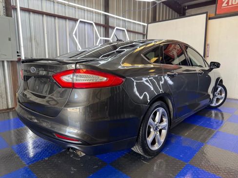 Used 2016 Ford Fusion SE w/ Equipment Group 201A image 14