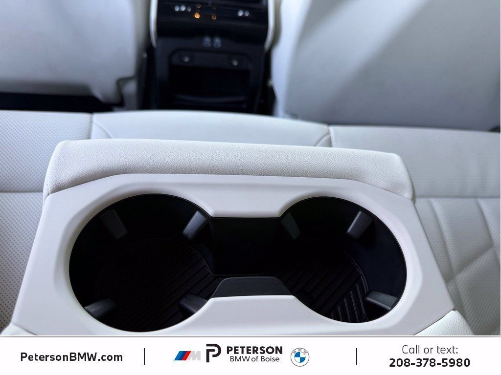 Used 2024 BMW 530i w/ Premium Package RWD image 21