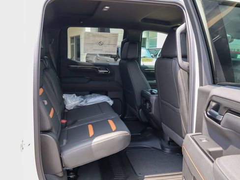 New 2026 GMC Sierra 1500 AT4 w/ AT4 Premium Package AWD/4WD image 30