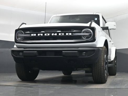 Used 2023 Ford Bronco Outer Banks image 43