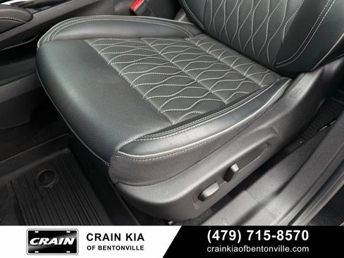 Used 2022 Buick Envision Avenir w/ Technology Package II FWD image 25