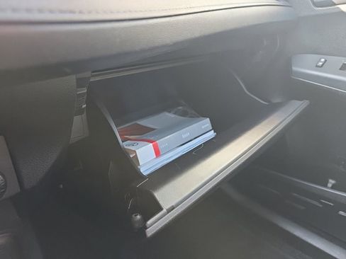 Used 2018 Toyota RAV4 LE image 29