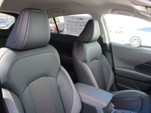 Used 2025 Subaru Crosstrek 2.5i Limited w/ Popular Package #4A image 18