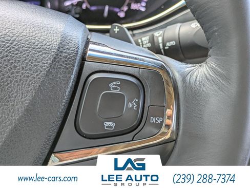 Used 2014 Toyota Avalon Limited FWD image 20