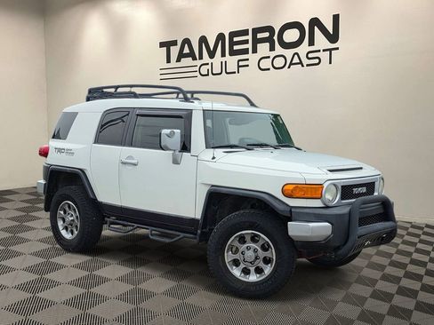 Used 2012 Toyota FJ Cruiser 4WD w/ Convenience Pkg image 1