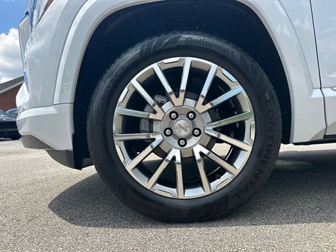 New 2026 GMC Terrain Denali w/ LPO, Floor Liner Package AWD/4WD image 12