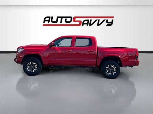 Used 2022 Toyota Tacoma SR image 4