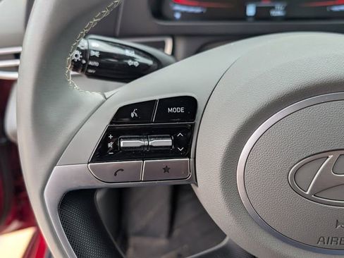 Certified 2025 Hyundai Elantra Sport image 13