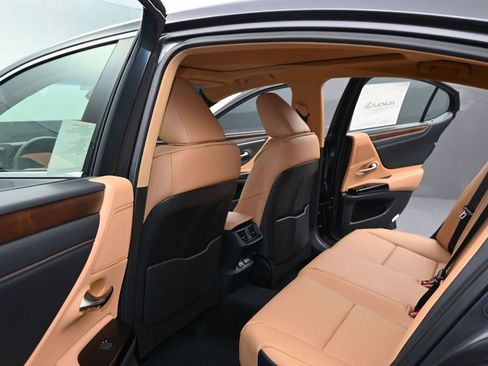 New 2025 Lexus ES 350 w/ Premium Package image 12