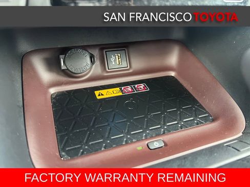 Used 2023 Toyota RAV4 Limited image 27
