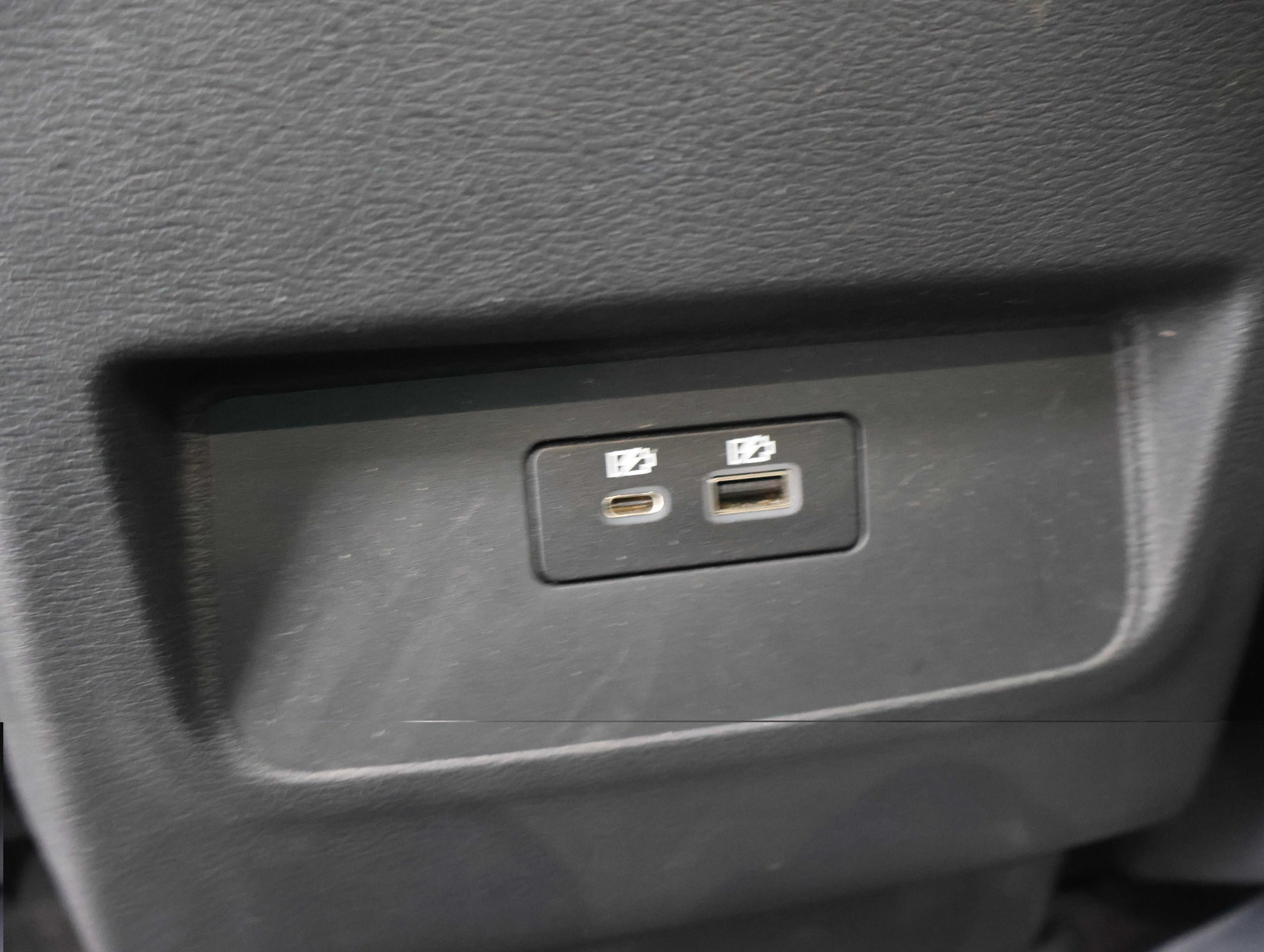 Used 2025 Nissan Frontier PRO-4X AWD/4WD image 34