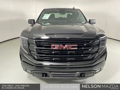Used 2025 GMC Sierra 1500 Elevation AWD/4WD image 2