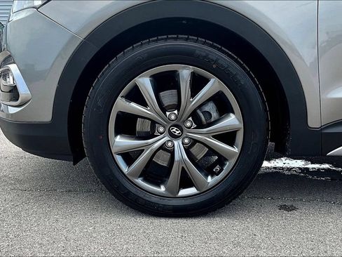 Used 2018 Hyundai Santa Fe Sport w/ 2.0T Ultimate Tech Package 05 AWD/4WD image 8