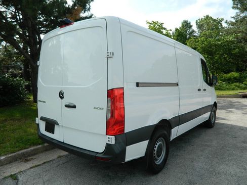 Used 2022 Mercedes-Benz Sprinter 1500 image 7