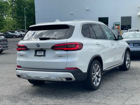 Certified 2023 BMW X5 xDrive40i w/ Premium Package AWD/4WD image 4