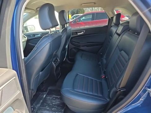 Used 2023 Ford Edge SEL w/ Sport Appearance Package image 5