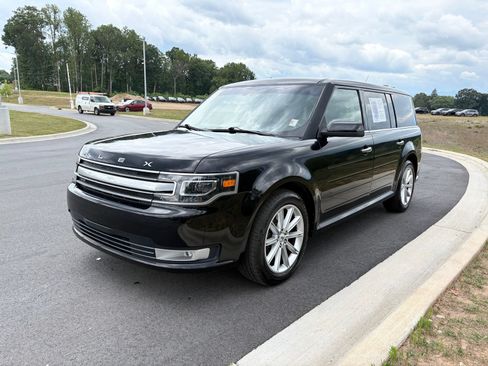 Used 2019 Ford Flex Limited FWD image 3